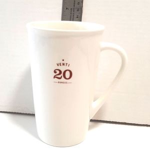 1971 Starbucks Coffee Company   2010 Venti 20 Ounces Mug